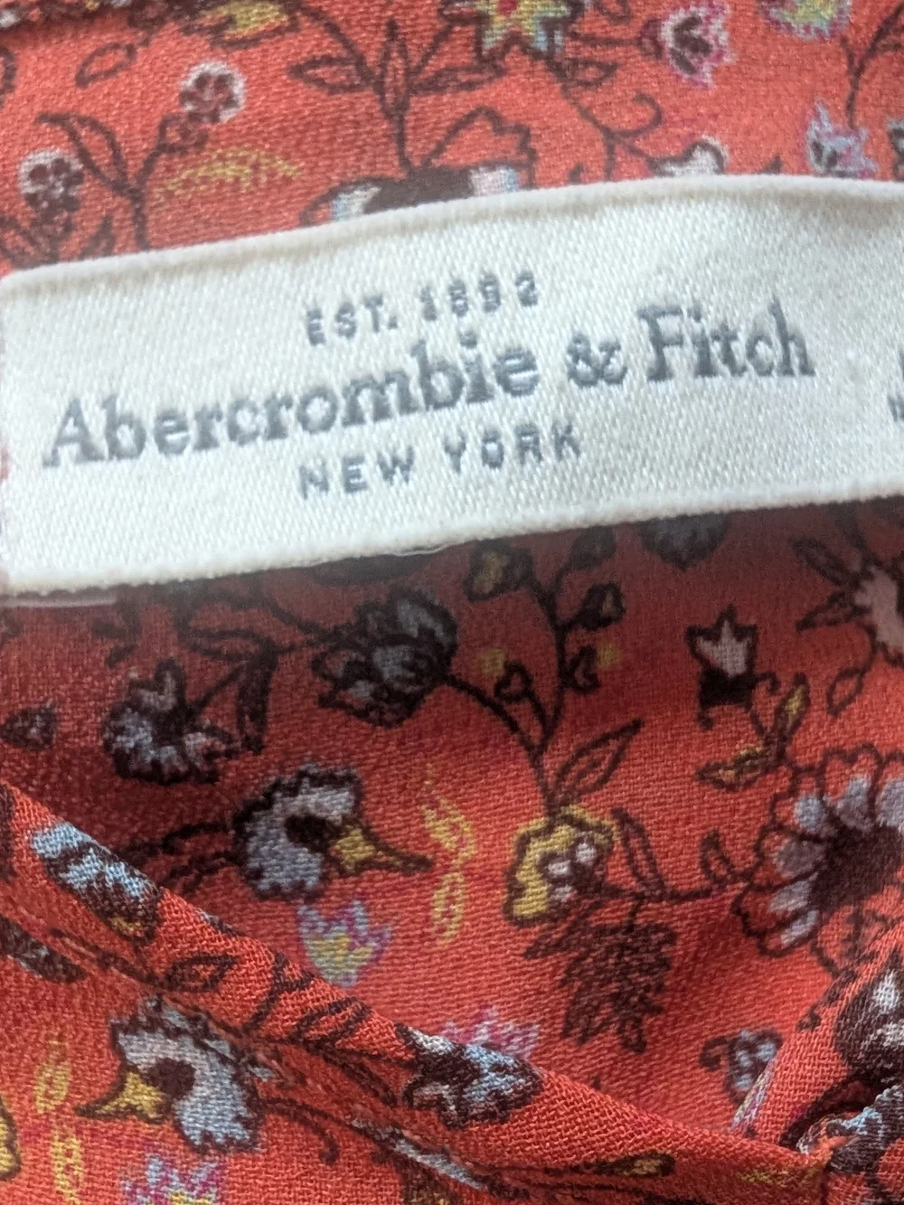 Closet Clean Out Sale. Spring Bundle Anthropologie, Abercrombie, American Eagle - Picture 7 of 13